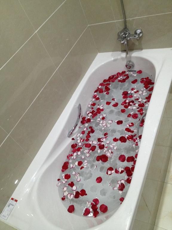 Hotel Myitkyinā Zewnętrze zdjęcie