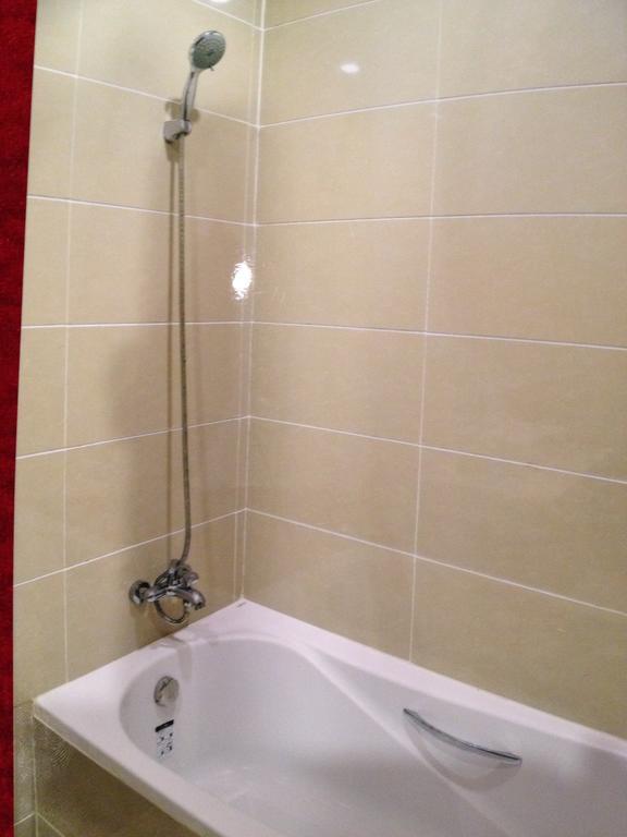 Hotel Myitkyinā Zewnętrze zdjęcie