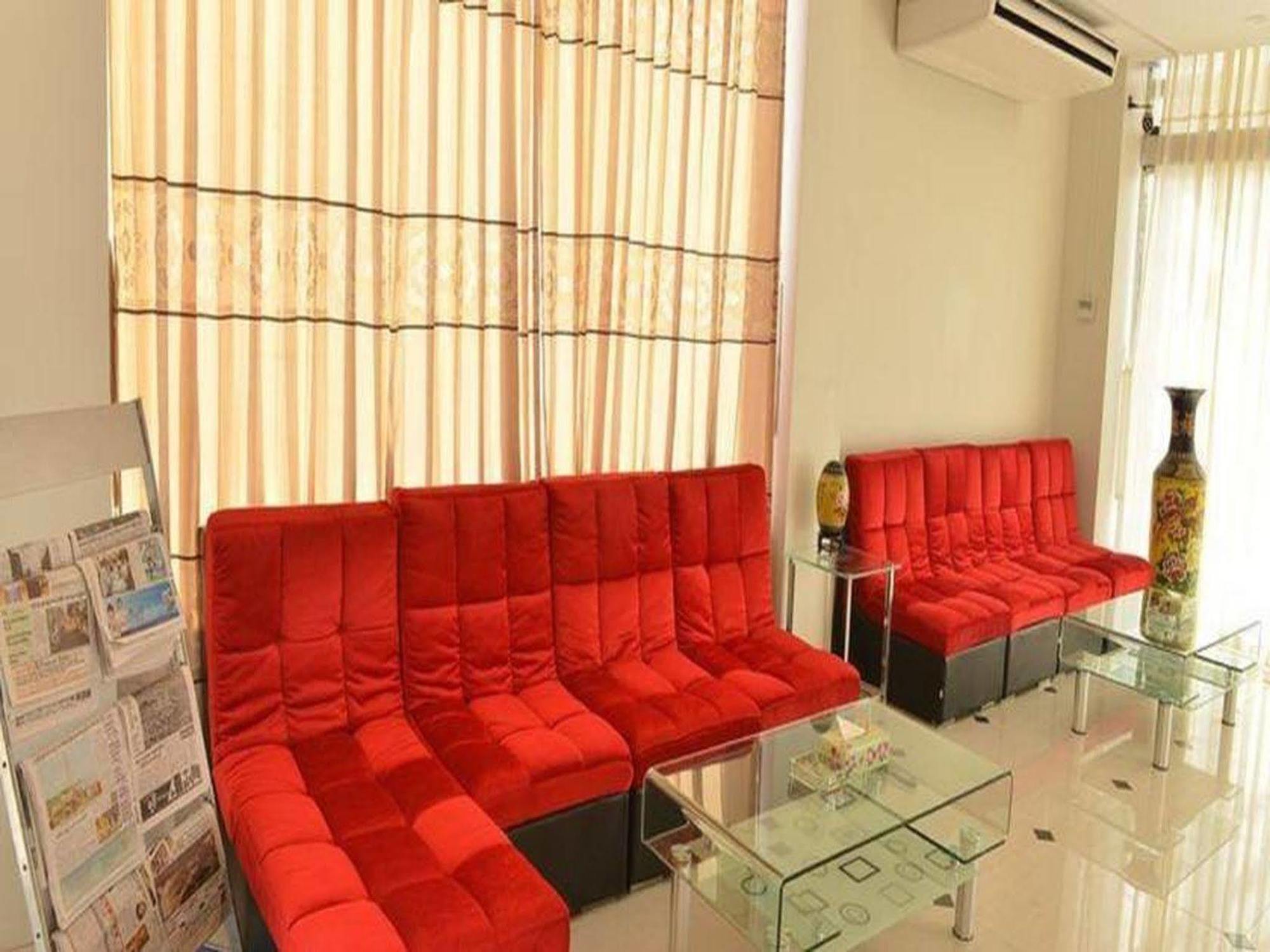 Hotel Myitkyinā Zewnętrze zdjęcie